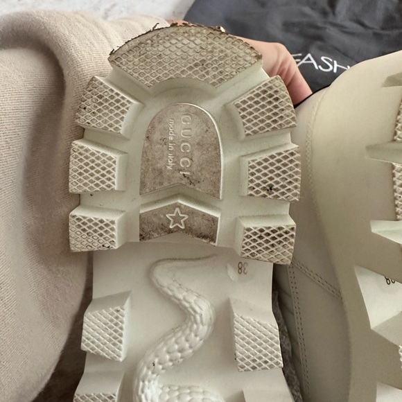 GUCCI Calfskin Nappa Matelasse Frances Chelsea Boots 38 Great White Black - Picture 7 of 15